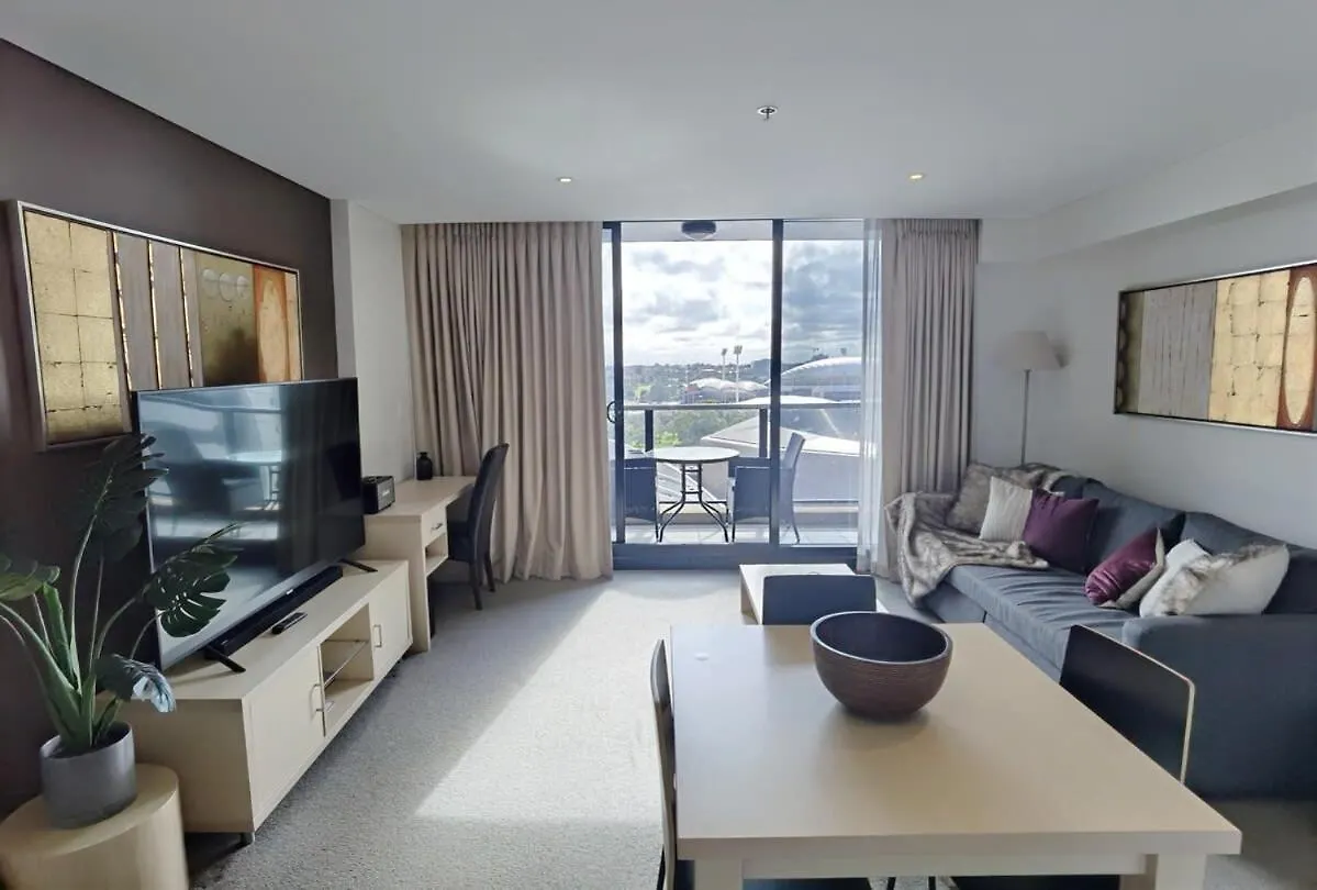 Apartment Spectacular Views Over North Terrace Wifi Parking Adelaide